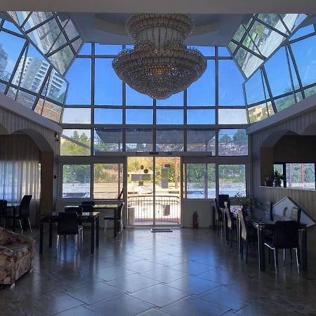 Hotel Okriba Tbilisi Bagian luar foto