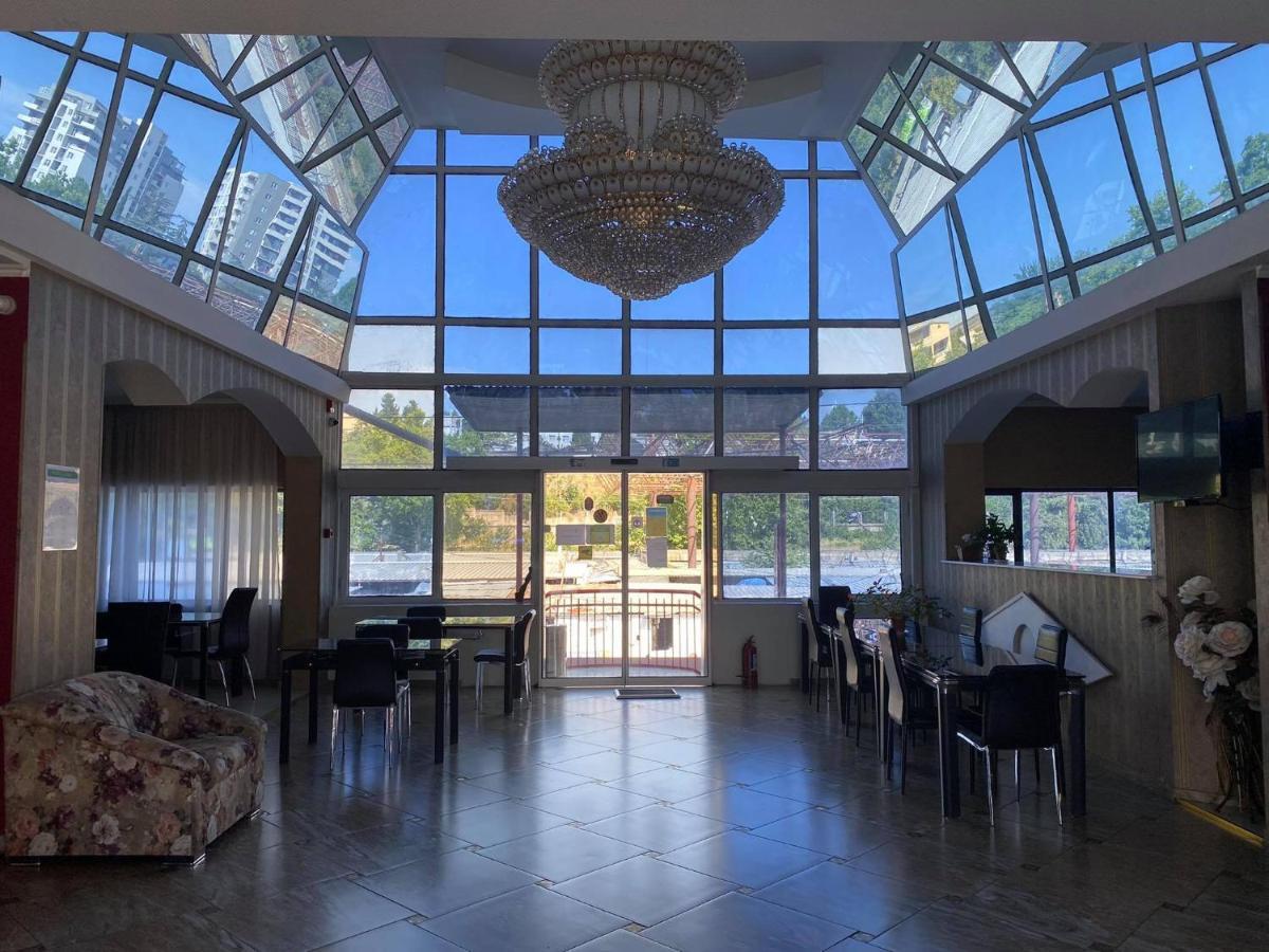 Hotel Okriba Tbilisi Bagian luar foto