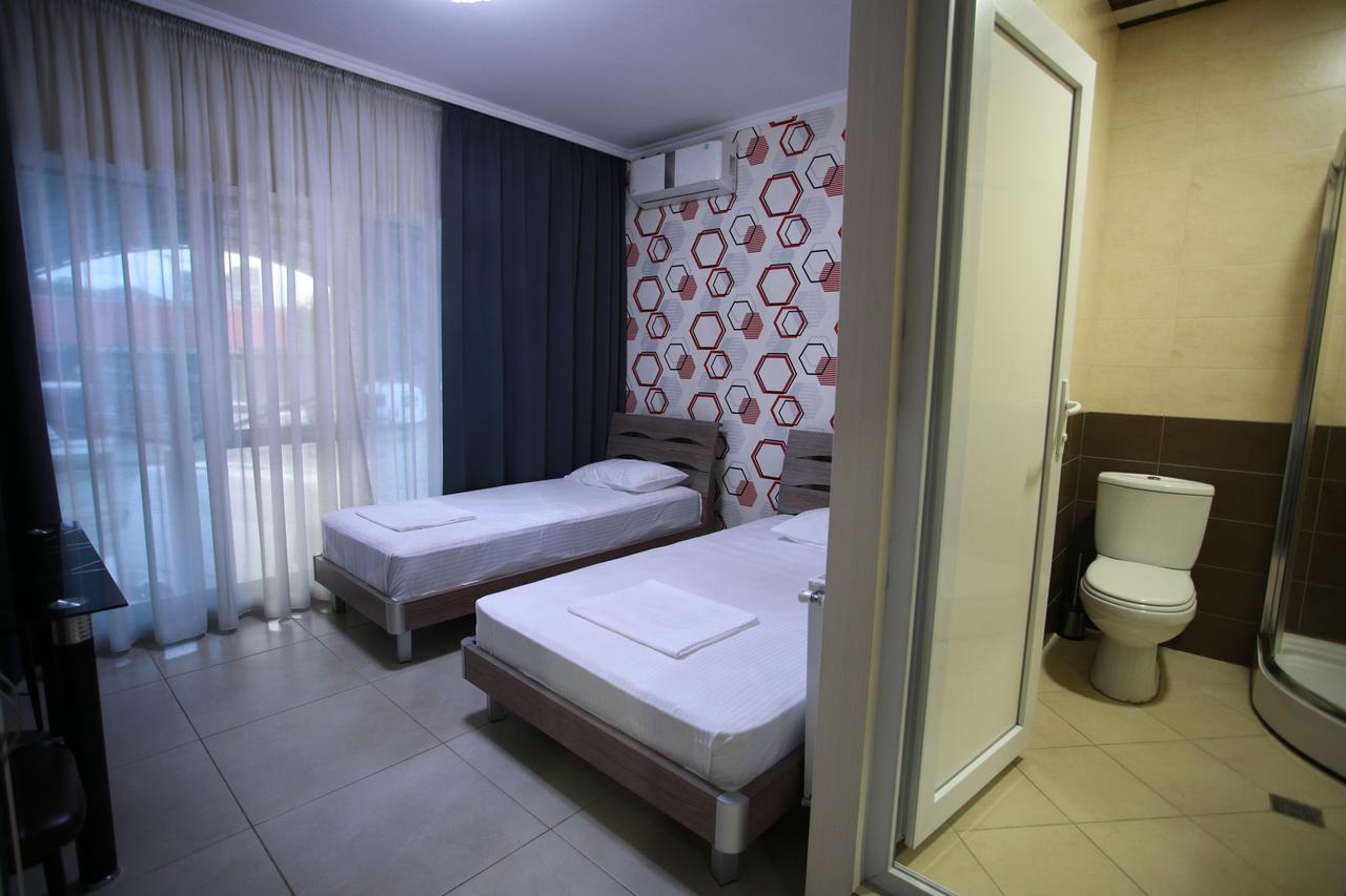 Hotel Okriba Tbilisi Bagian luar foto